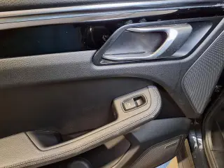 Porsche Macan 2020 AWD 4dr SUV