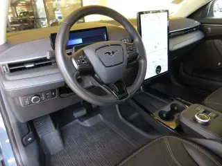 Ford Mustang Mach-E 2023 AWD Premium 4dr SUV