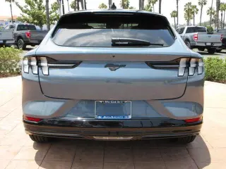 Ford Mustang Mach-E 2023 AWD Premium 4dr SUV