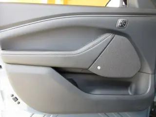 Ford Mustang Mach-E 2023 AWD Premium 4dr SUV