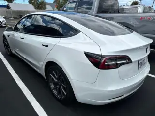 Tesla Model 3 2023 4dr Sedan