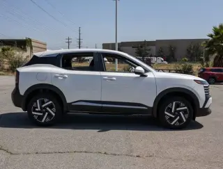 Nissan Kicks 2025 SV 4dr Crossover