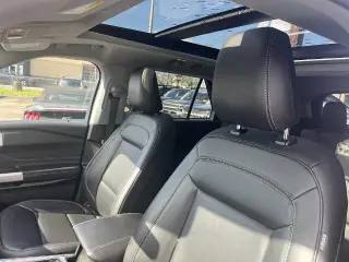 Ford Explorer 2023 AWD XLT 4dr SUV