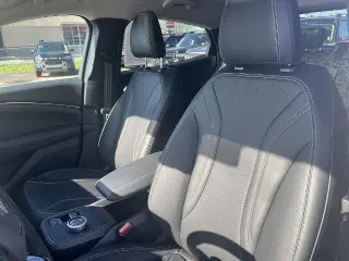 Ford Mustang Mach-E 2023 AWD Premium 4dr SUV