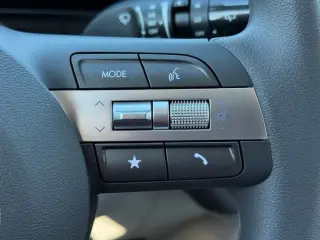 Hyundai KONA 2026 SE 4dr SUV