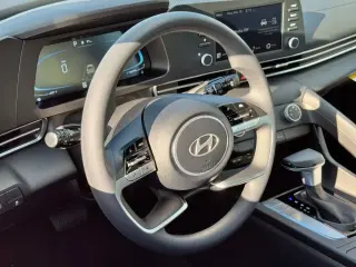 Hyundai ELANTRA 2026 SE 4dr Sedan