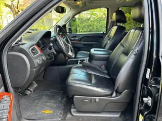 2011 Chevrolet Silverado 3500HD 4WD Crew Cab 167" DRW LTZ
