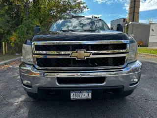 2011 Chevrolet Silverado 3500HD 4WD Crew Cab 167" DRW LTZ