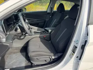 Hyundai ELANTRA 2026 SE 4dr Sedan