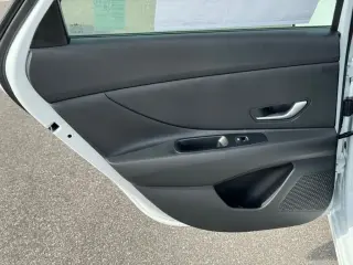 Hyundai ELANTRA 2026 SE 4dr Sedan