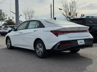 Hyundai ELANTRA 2026 SE 4dr Sedan