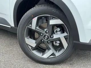 Hyundai VENUE 2026 SEL 4dr Crossover