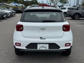 Hyundai VENUE 2026 SEL 4dr Crossover