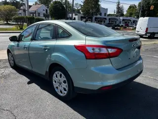 2012 Ford Focus SE Sedan
