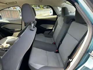 2012 Ford Focus SE Sedan