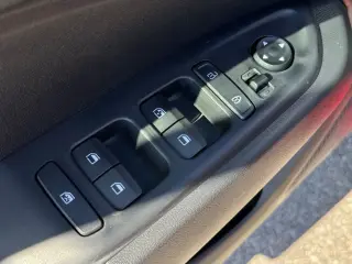 Hyundai VENUE 2026 SEL 4dr Crossover