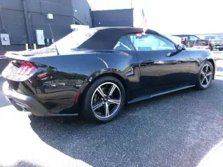 Ford Mustang 2025 EcoBoost 2dr Convertible