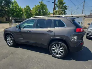 2018 Jeep Cherokee