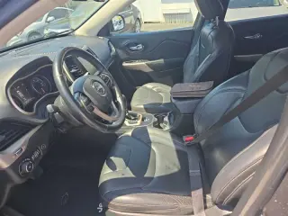 2018 Jeep Cherokee