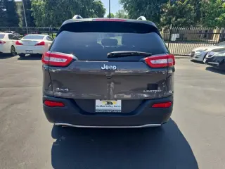 2018 Jeep Cherokee