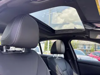 2024 BMW 3 Series 330i Sedan