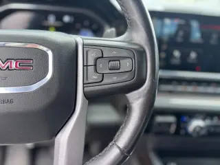 2023 GMC Sierra 1500 SLT Crew Cab