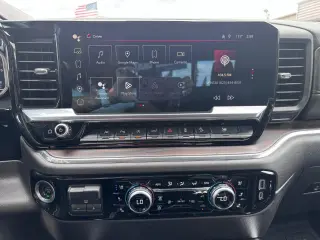 2023 GMC Sierra 1500 SLT Crew Cab