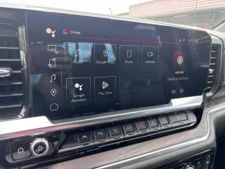 2023 GMC Sierra 1500 SLT Crew Cab