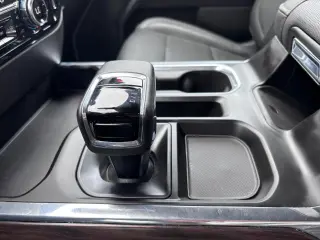 2023 GMC Sierra 1500 SLT Crew Cab