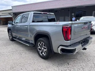 2023 GMC Sierra 1500 SLT Crew Cab