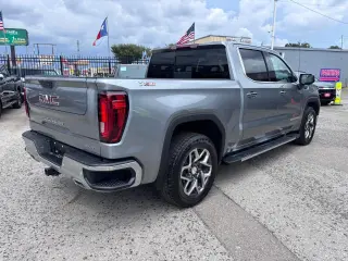 2023 GMC Sierra 1500 SLT Crew Cab