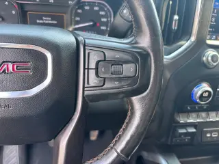 2023 GMC Sierra 2500HD 4WD Crew Cab Standard Bed AT4