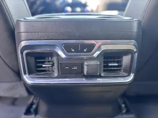 2023 GMC Sierra 2500HD 4WD Crew Cab Standard Bed AT4
