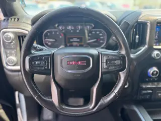 2023 GMC Sierra 2500HD 4WD Crew Cab Standard Bed AT4