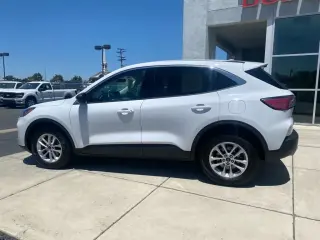 Ford Escape 2022 AWD SE 4dr SUV