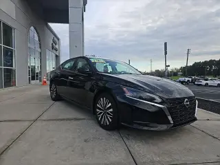 Nissan Altima 2023 2.5 SV 4dr Sedan