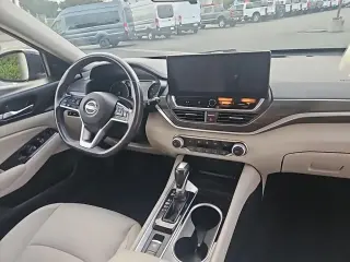 Nissan Altima 2023 2.5 SV 4dr Sedan