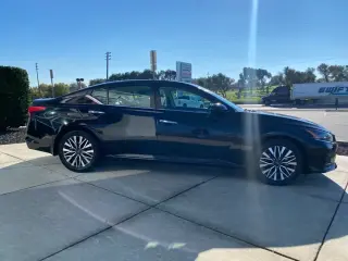 Nissan Altima 2023 2.5 SV 4dr Sedan