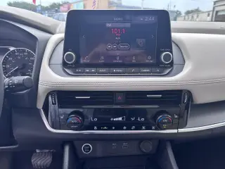 2022 Nissan Rogue SV FWD