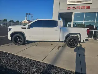 GMC Sierra 1500 2022 4x4 Elevation 4dr Crew Cab 5.8 ft. SB