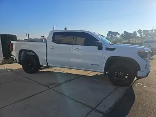 GMC Sierra 1500 2022 4x4 Elevation 4dr Crew Cab 5.8 ft. SB