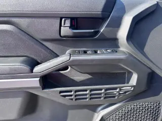 2024 Toyota Tacoma SR5 Dbl Cab 2WD at
