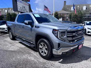 2023 GMC Sierra 1500 4WD Crew Cab Short Box SLT