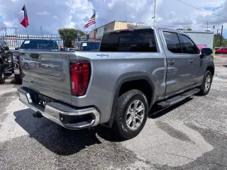 2023 GMC Sierra 1500 4WD Crew Cab Short Box SLT