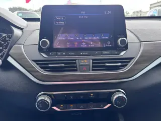 2023 Nissan Altima SV