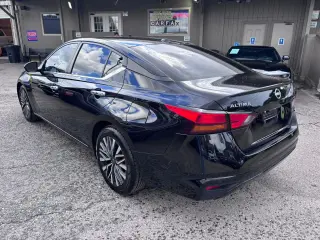 2023 Nissan Altima SV