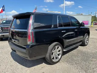 2019 Cadillac Escalade Luxury