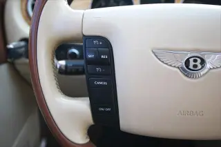 Bentley Continental 2009 AWD Flying Spur 4dr Sedan