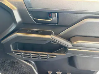 2025 Toyota Tacoma SR 4WD
