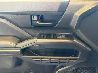 2025 Toyota Tacoma SR 4WD
